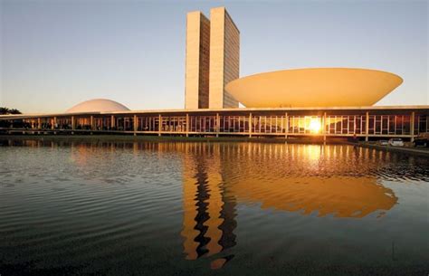 Arts Visuels Larchitecte Br Silien Oscar Niemeyer Nest Plus Le Devoir