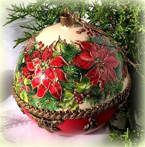 Pin on Sărbători | Fancy christmas ornaments, Christmas orniments ...