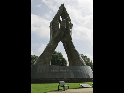 Hands In Prayer” Sculpture A World Record Holder Ksnfkode