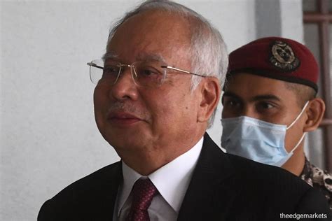 Apex Court Dismisses Najib S Bid To Review SRC Conviction Sentence