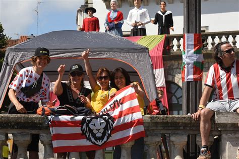 En Im Genes Lekeitio Se Echa A La Calle Para Disfrutar Del Tour