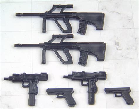 Custom Weapons 1 12 Scale For 6 Action Figures AUG Rifle Uzi SMG 9mm