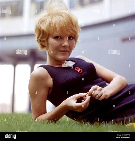 Petula Clark 1960s High Resolution Stock Photography and Images - Alamy