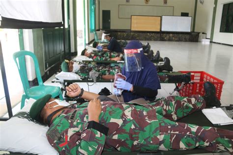 Karya Bakti Dan Donor Darah Dalam Rangka Menyambut Hut Ke Yonif