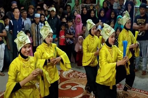 19 Tarian Tradisional Dari Sumatera Barat Beserta Penjelasannya Lengkap