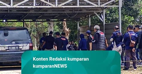 Polda Jabar Gelar Prarekonstruksi Kasus Pembunuhan Ibu Dan Anak Di Subang