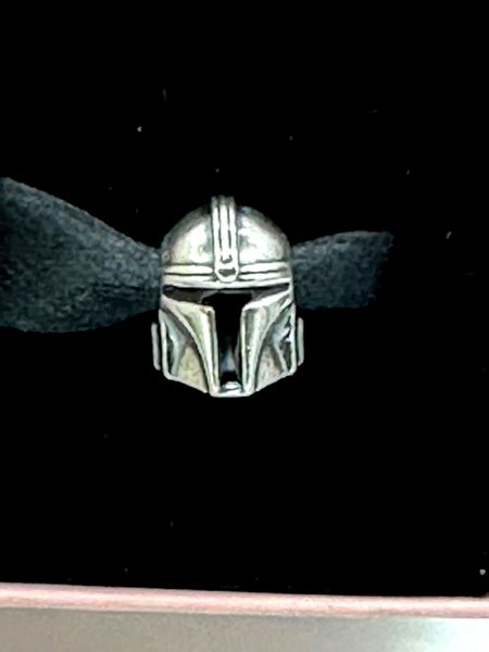 Disney Parks Star Wars The Mandalorian Helmet Pandora Charm Exclusive