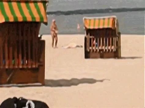 Sex Mit Geiler Urlauberin Am Fkk Starnd Scharbeutz Porn Dc Xhamster