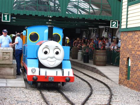 Filethomas Rosie And Percy Engine Tours Drayton Manor 2010 01
