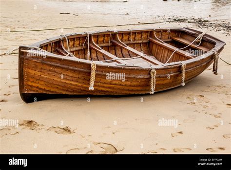 Wooden Barque Fotografías E Imágenes De Alta Resolución Alamy