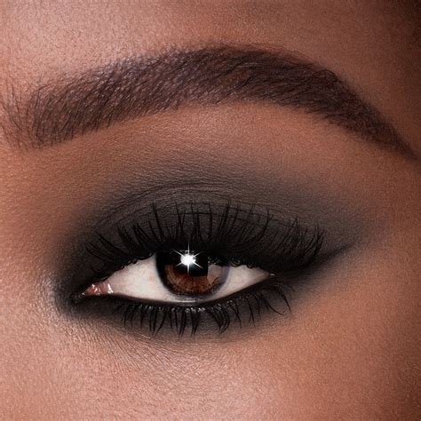 How To Make A Smokey Eye With Makeup