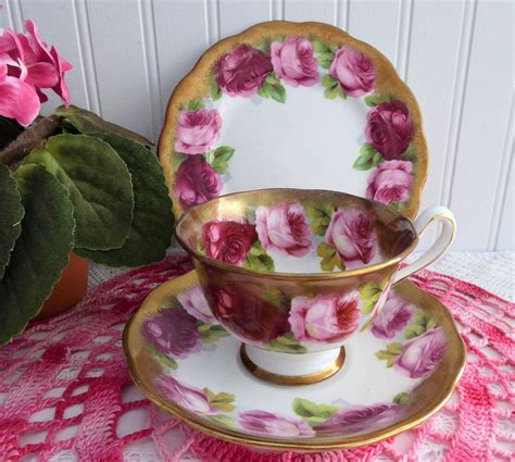 Teacup Trio Old English Rose Royal Albert Treasure Chest Series S