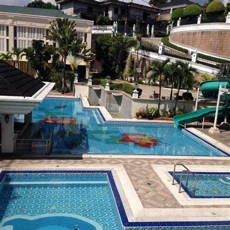 Tivoli Royale Country Club Club House In Batasan Hills