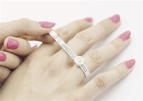 Ring Size Chart | Kay