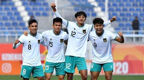 Pasca Batal Tampil Di Piala Dunia U 20 Presiden Jokowi Undang Garuda