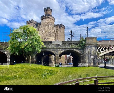 Newcastle Castle Fotos Und Bildmaterial In Hoher Auflösung Alamy