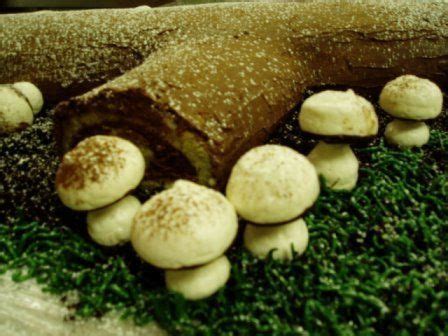 Buche de Noel Meringue and Dark Chocolate Mushrooms