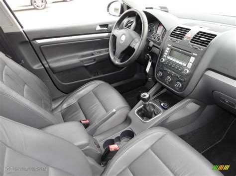 Anthracite Black Interior Volkswagen Jetta Tdi Sedan Photo