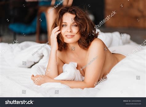 Sexy Naked Brunette Woman Lying Bed Stock Photo 2241649691 Shutterstock