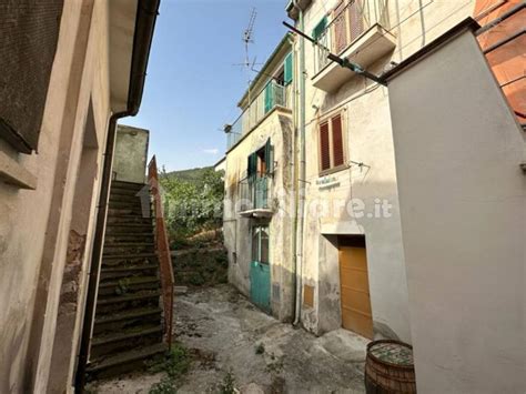 Vendita Terratetto Unifamiliare In Via Stoviglieri Bussi Sul Tirino