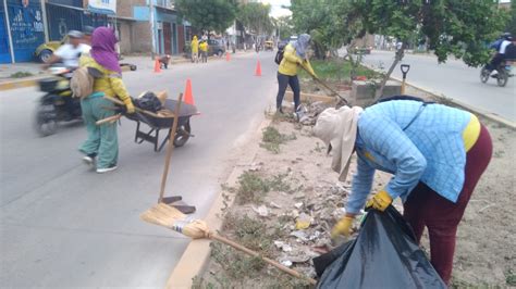 30 Toneladas De Basura Son Recogidas De La Av Gullman En Piura Noticias