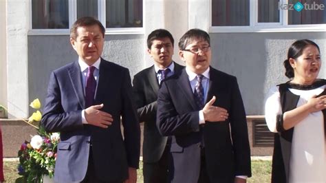 Министр образования и науки РК Ерлан Сагадиев поздравил выпускников ...