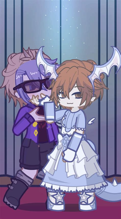 Alexian Y Su Compa El Rodrigo Que Gay Se Mira Gacha Amino