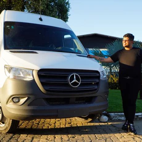 Mercedes Benz Entrega Primeira Sprinter Vendida Por Meio Do Showroom