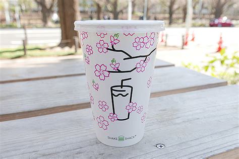 濃厚バニラと桜ジャムがたまらない シェイクシャックで春限定「シャクラ シェイク」を飲んできた ライブドアニュース