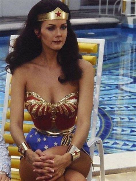 Pin By Anthony Peña On Wonder Woman Wonder Woman Women Lynda Carter