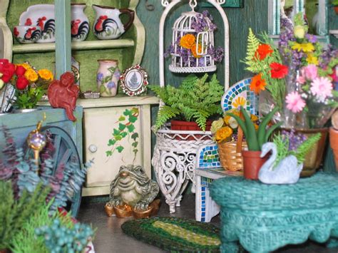 Blukatkraft Dollhouse Miniatures Garden And Flower Shop In 112 Scale