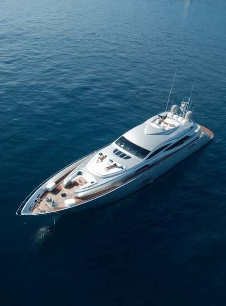 Yacht Mistral 55 Pershing Ferretti Group Charterworld Luxury