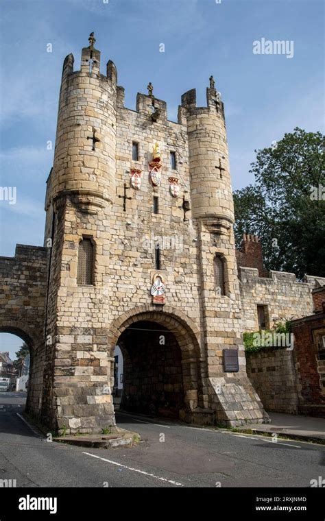 Micklegate Bar Medieval Entrance To The City Of York Stock Photo Alamy