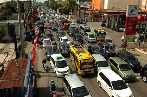 PUNCAK ARUS BALIK PANTURA ANTARA Foto