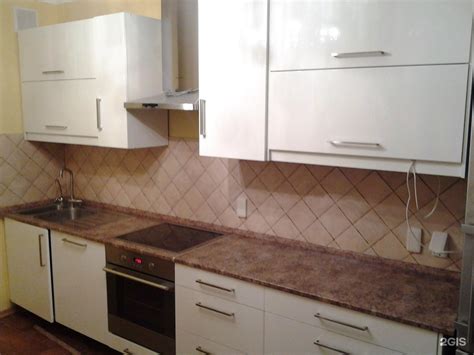 Аламбра темная столешница в интерьере кухни (53 фото) - фото - картинки ...