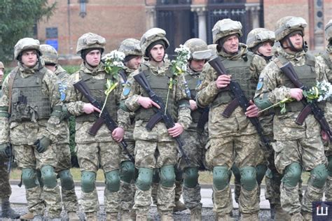 Для військовослужбовців підвищать пенсії: коли й для яких категорій ...