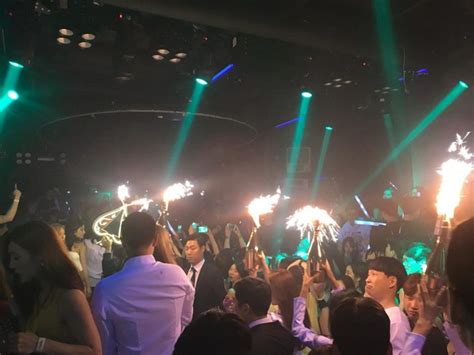 Hot girl kể giây phút kinh hoàng trong hộp đêm Burning Sun