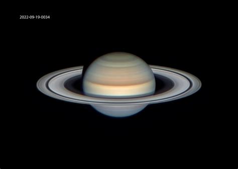 Saturn | Telescope Live