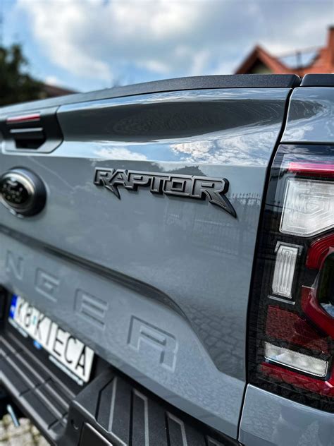 Najnowszy FORD RANGER RAPTOR BEZBARWNA FOLIA PPF Głowacki Detailing