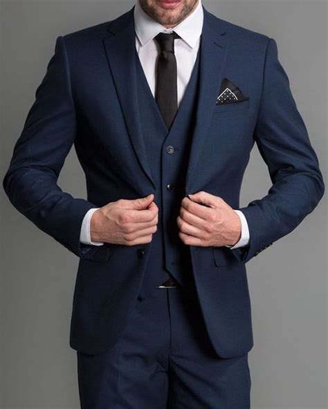 Terno Azul 20 Fotos De Inspiração Terno Azul Terno Masculino Casamento Ternos Azuis Masculinos