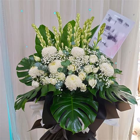 Condolence Stand 1 Nieldelia Online Florist Kl Flower Delivery Kl