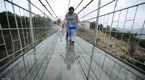 China’s Newly Built Glass Bridge Cracks Causes Panic Trending News The Indian Express