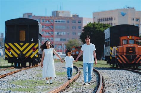 品觀點｜「濱線啓程」鐵道復駛再現歷史場景 喜迎火車回哈瑪星再出發 寶島 中時新聞網