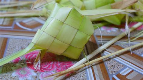 ketahui asal usul jenis ketupat  berbeza beza berita mediacorp