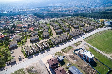 Проекти - Комплекс във вилна зона “Горна баня’ - Planning.BG