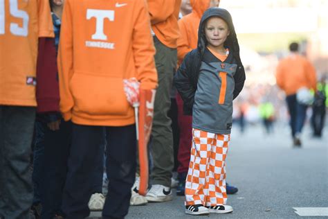 Tennessee Football Fans At Neyland Stadium For Ut Vols Vs Uconn