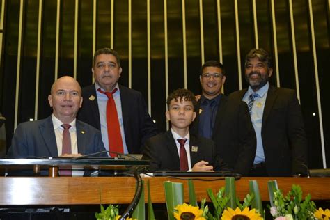 Primeiro De Sena Madureira Gerlen Diniz Toma Posse Como Deputado