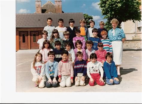 Photo De Classe CE 2 1985 1986 De 1986 Ecole Wilson Saint Julien Du