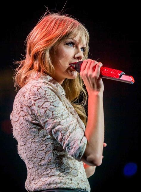 Taylor Swift brings the “Red” tour to St. Louis – myOHSonline