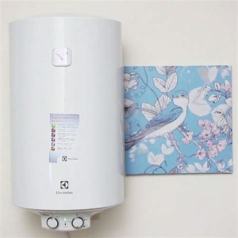 Electrolux EWH 30 Heatronic Slim DryHeat купить в Москве по низкой цене